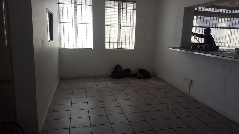 To Let commercial Property for Rent in Paarden Eiland Western Cape